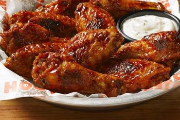 タイに初上陸するフーターズ