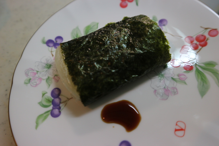 โมจิห่อสาหร่าย