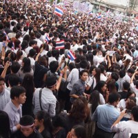 タイのデモ生活