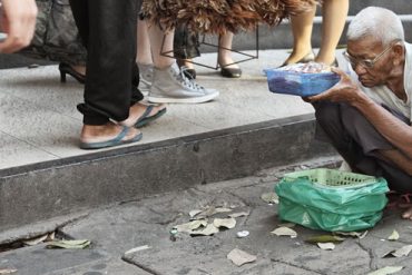 タイで物乞いの取締まり開始