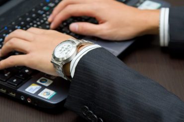 24時間営業で電源使える無料のバンコクのネットカフェ