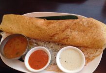 タイで食べるインドの「ドーサ」