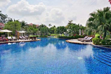 1キロ以上続くロングプール