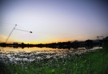 目指せプロボーダー!タイで老舗のウェイクボード池に行ってみた 綺麗な夕方