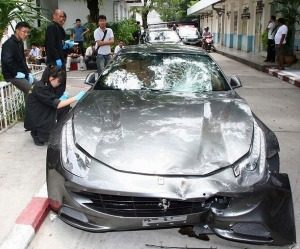 レッドブルひき逃げ事件８００万円で和解成立。知財侵害も続くなど、踏んだり蹴ったりの創業家一族！