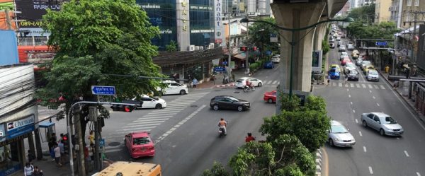 お気楽極楽？バンコク駐妻の知られざる実態